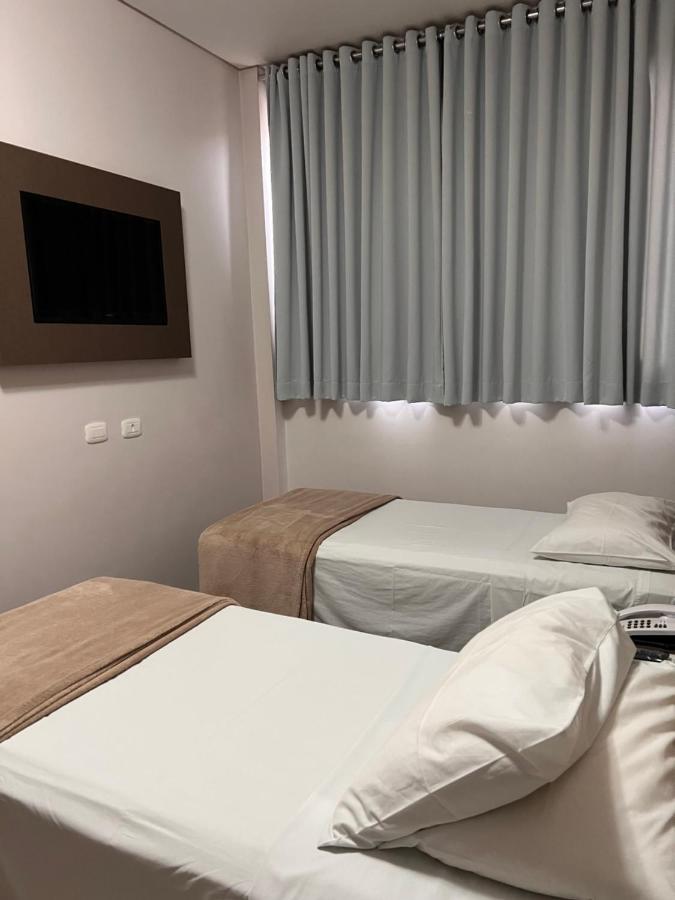 Hotel Cadori Paicandu Bagian luar foto