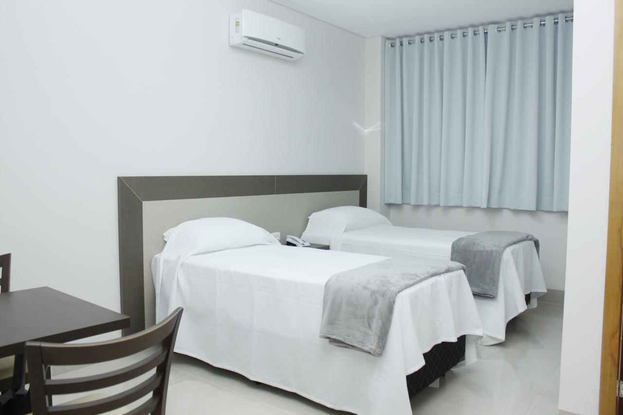Hotel Cadori Paicandu Bagian luar foto
